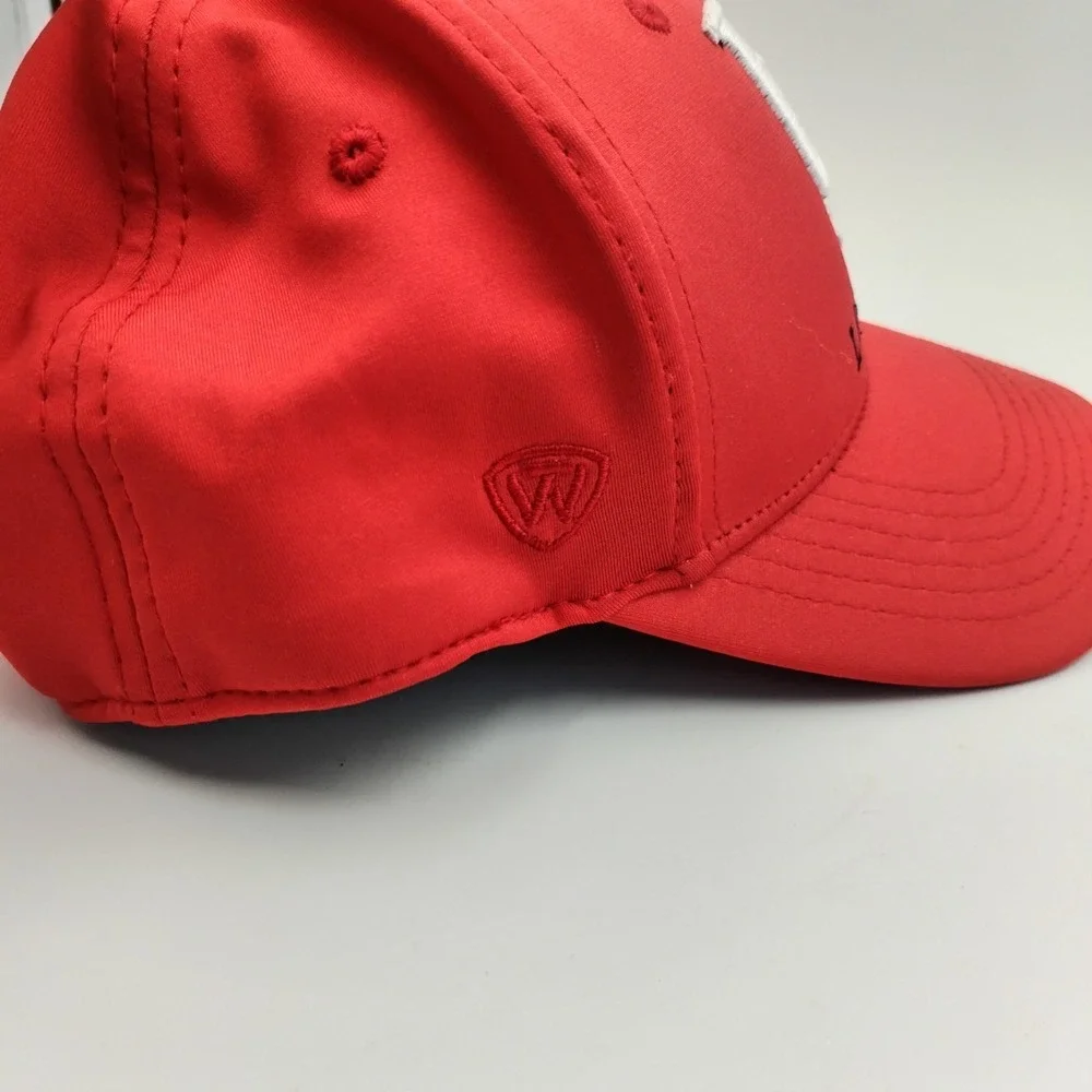Top of the World UL Lafayette Ragin Cajuns Hat Cap Red Memory Fit Fitted